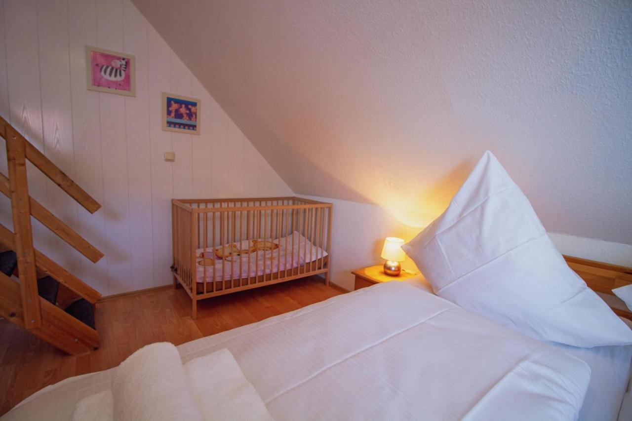 Apartmán Haus Leuchtturm - Flut Krummhörn Exteriér fotografie